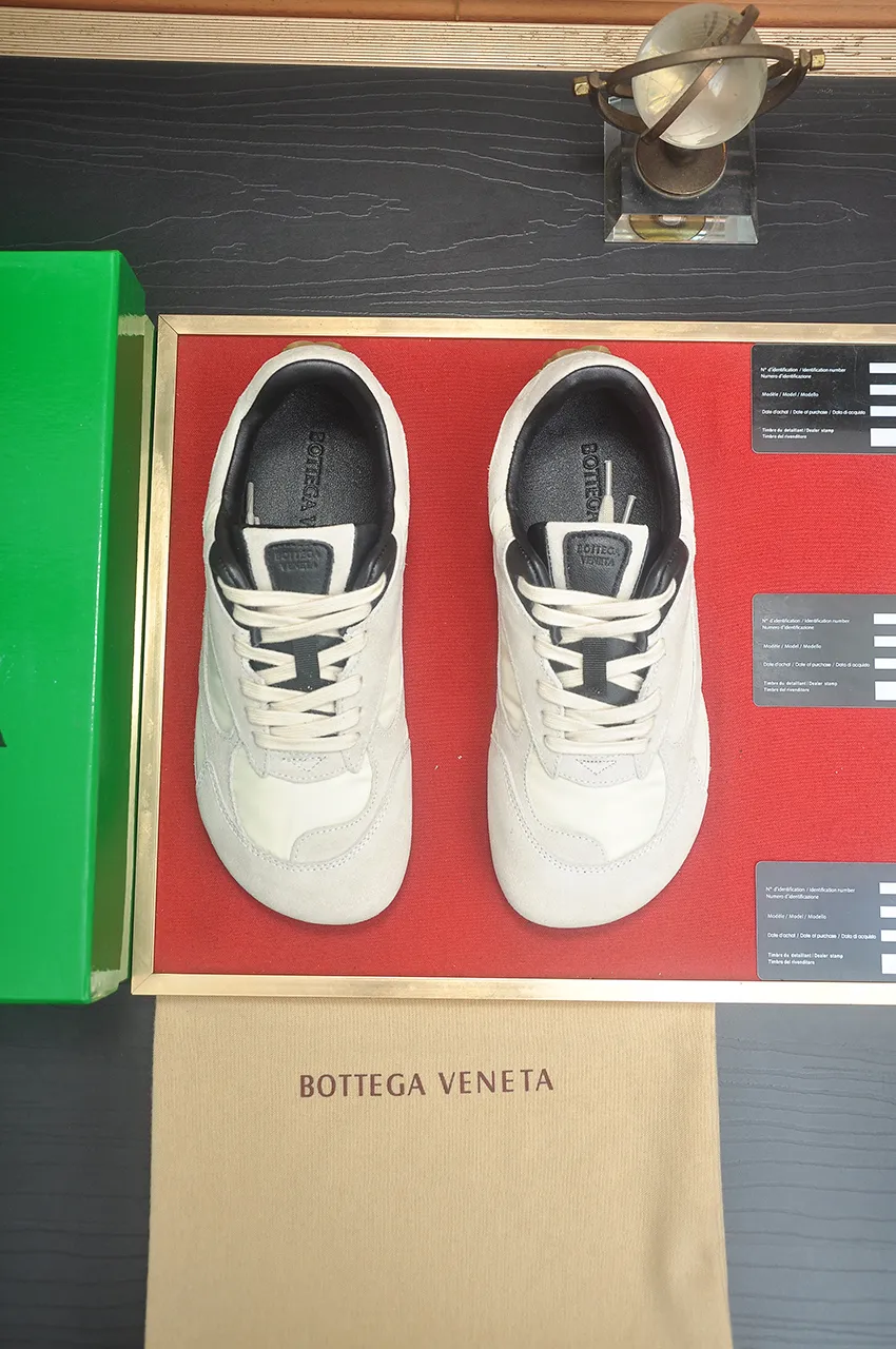 Men's shoes 💰520💶[Botteg Venetta (BV)] (full cowhide lining) Exclusive new model Official website new model The upper is made of high-quality top-grade calfskin. Delicate feel and flowing luxurious texture. Tailor-made for exquisite men to create a noble aura. Detailed and regular Mark hand-stitching. Smooth lines. Full cowhide lining. Comfortable to wash sweat. 38-44